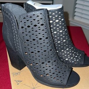 Indigo Road Booties, New-in-Box, Black, 6.5